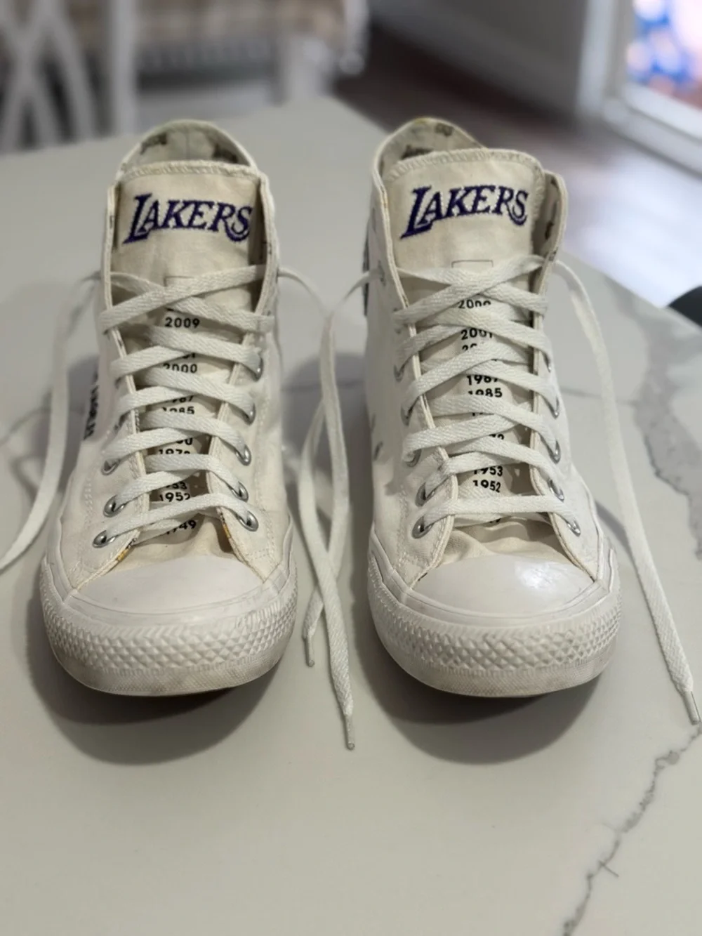 Lakers Converse White & Purple Men’s High-Top Sneakers - Picture 2 of 15
